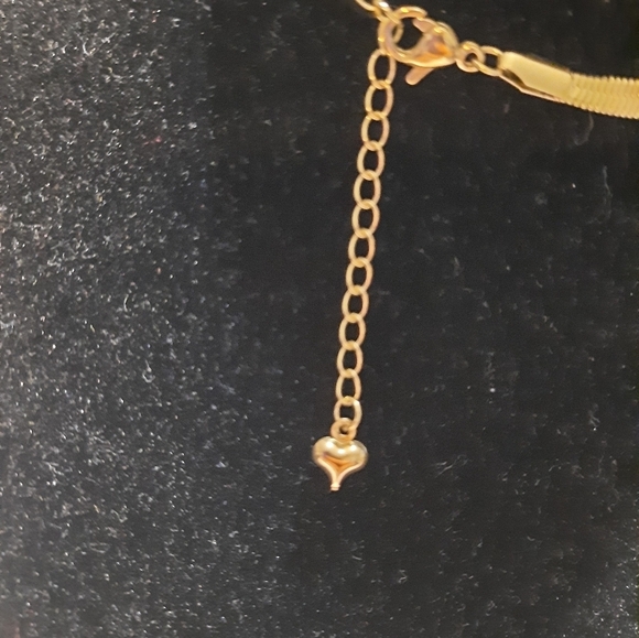 Elegant Golden Color  Necklace 4mm 16.5" Length - Picture 5 of 5